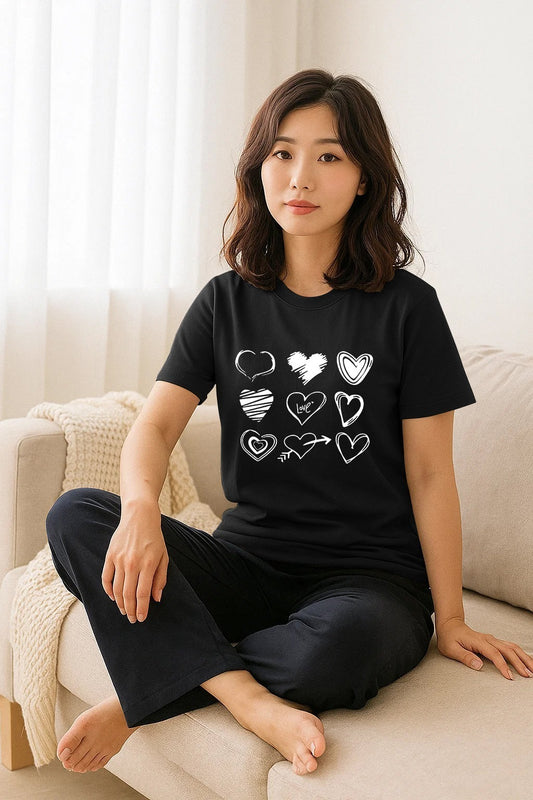 Black T-Shirt with Hand-Drawn Sketch Heart Grid Graphic - Casual & Trendy Tee